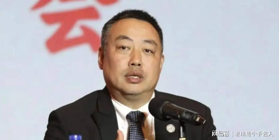 队报：巴黎卖拉莫斯和李刚仁收入破亿，将签阿克利乌舍和迪奥曼德