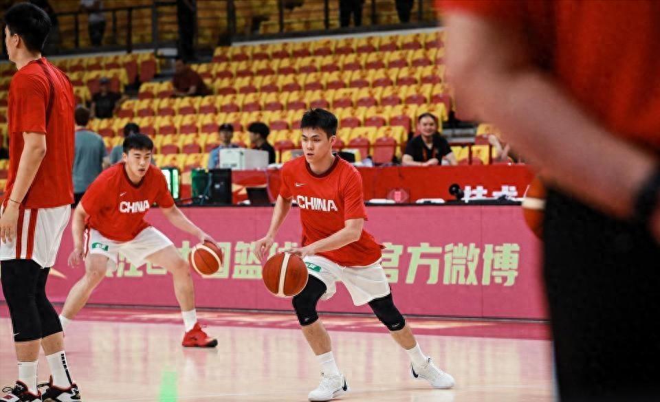 亚历山大将冲连续五赛季场均30+