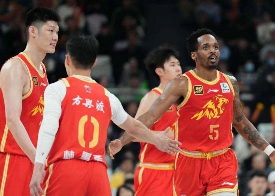 名记：开拓者老板一味缩减主帅开支，给许多教练留下糟糕印象