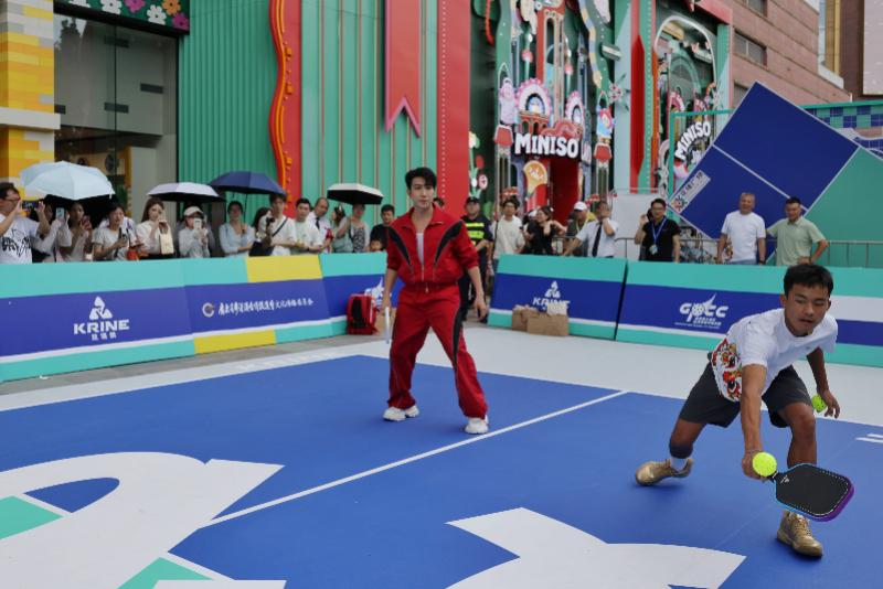 热火随时可用13号签换字母哥