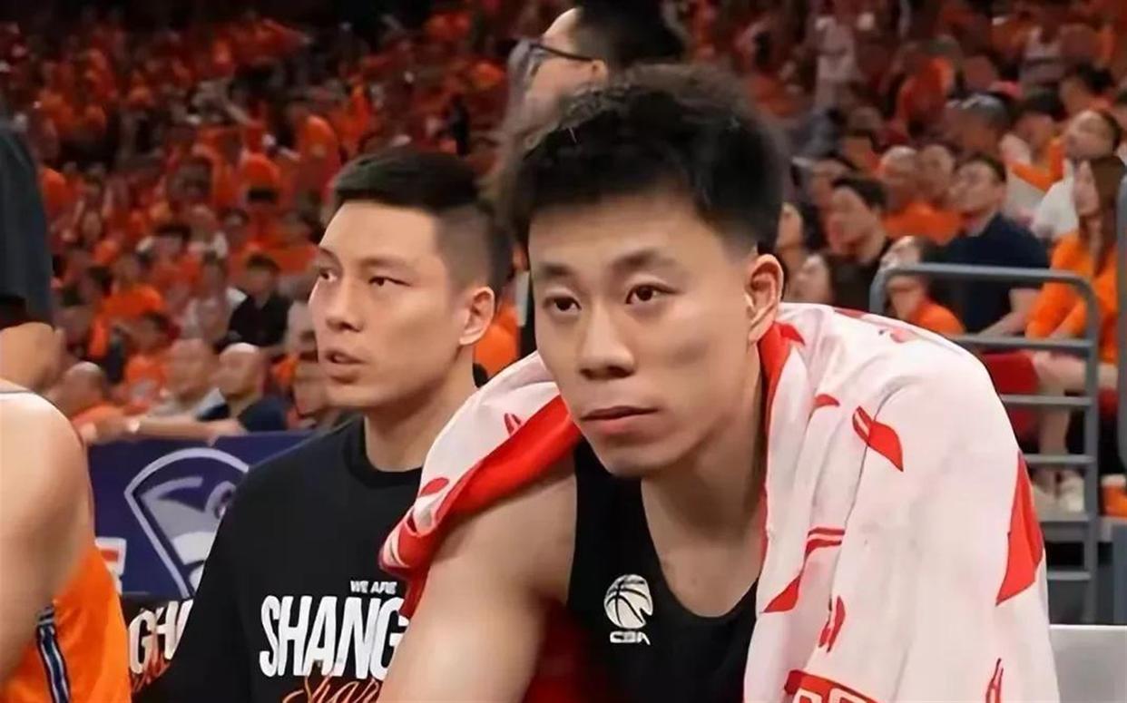 尼克斯夺冠装备销售额创全体育史纪录 前12小时订单超老鹰超级碗峰值