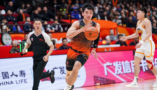 队记：斯普利特原本是勇士首席助教候选 目前威利