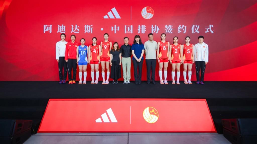 疯狂!4年1.8亿!篮网抢了湖人里夫斯!