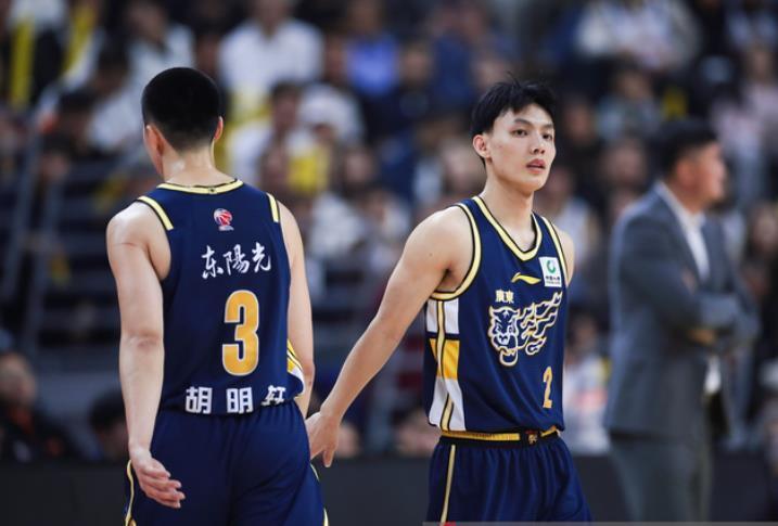 道伊尔高尔夫锦标赛第三轮单独领跑