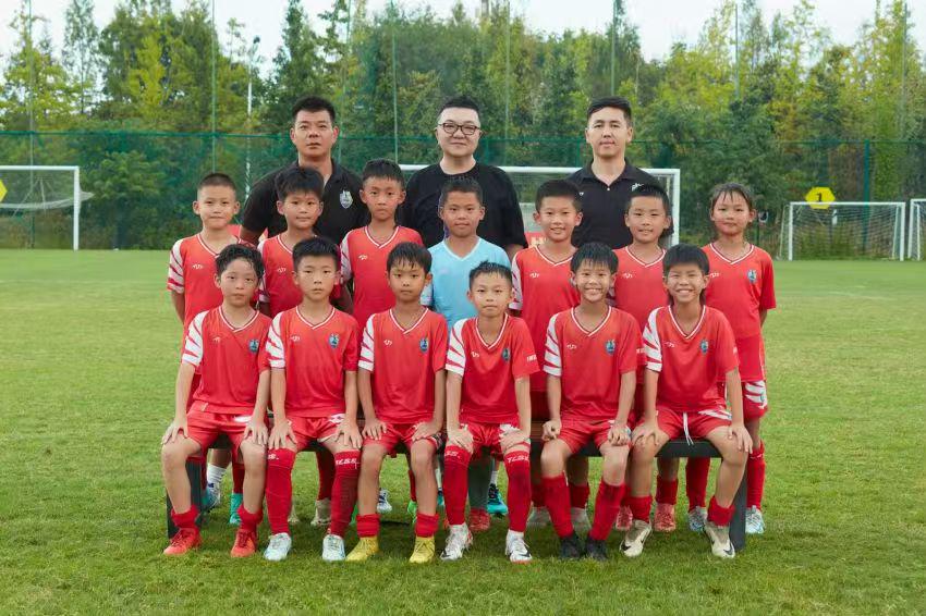 ESPN记者：皇马为琼阿梅尼标价9000万欧，今夏或出售他；邮报：曼联未来数月可能会和B费进行新合同谈判