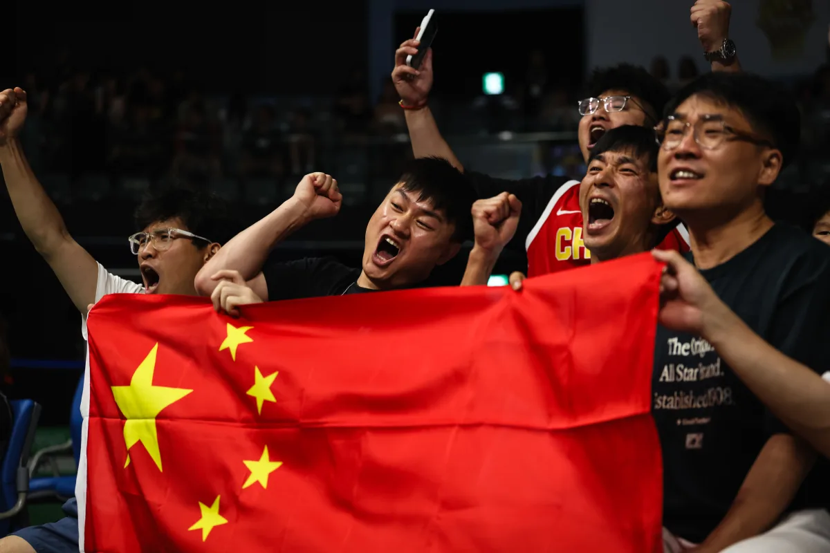续约两年！广东第一前锋，无缘国家队...