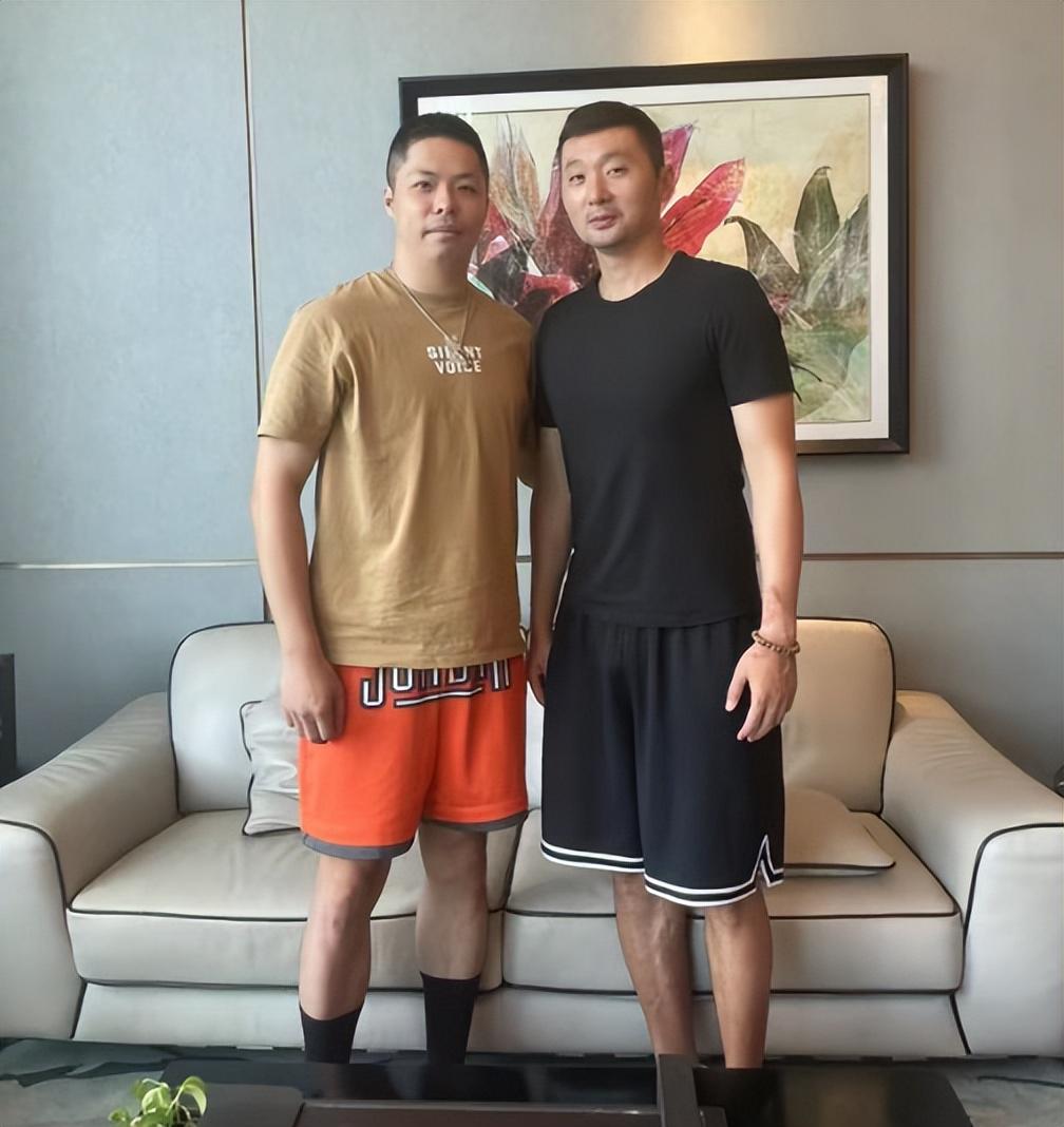 CBA格局大变,胡金秋千万级别交易被紧急叫停,辽篮成大赢家